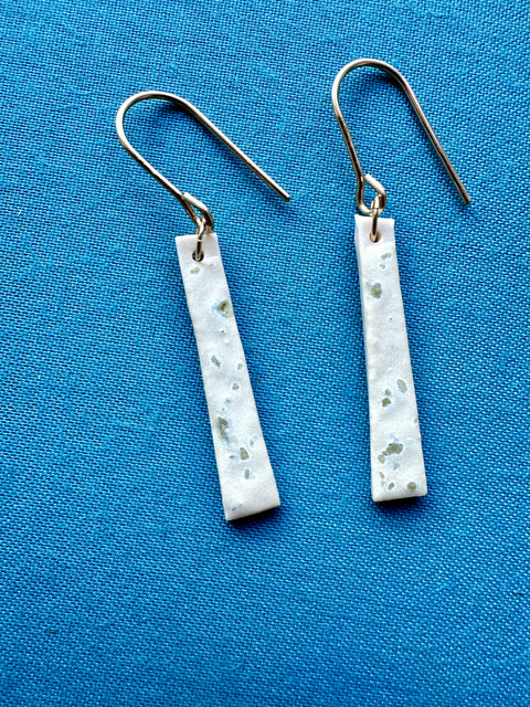 Bar dangle earring- speckled glaze: Indigo speckle / hoop