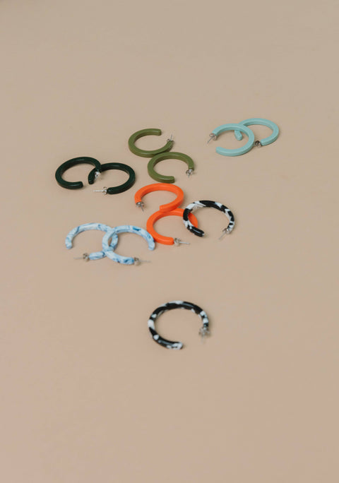 Nora Medium Hoop Earrings: Ocean