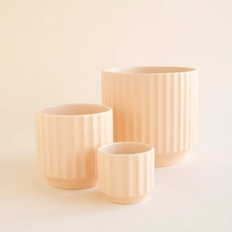 Monroe Pot - Vanilla: 6.75 inch