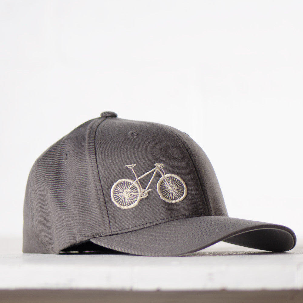 mountainbike mütze Mountain Bike Fitted Cap Cream on Charcoal / Large/XL