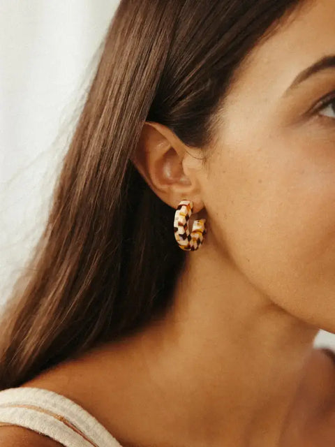 Ray Chunky Hoop Earrings: Tiger Green