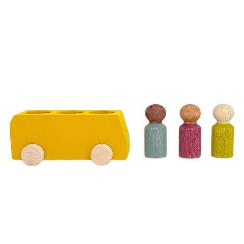 Lubulona Yellow Bus with 3 Figures
